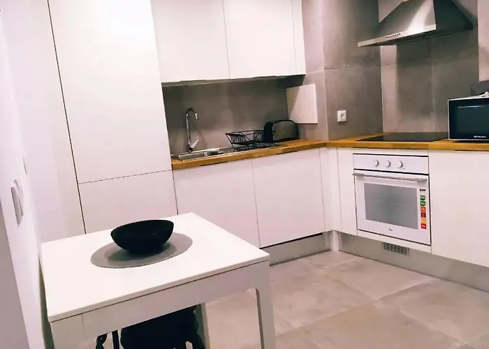 Modern Central Studio B Chiado